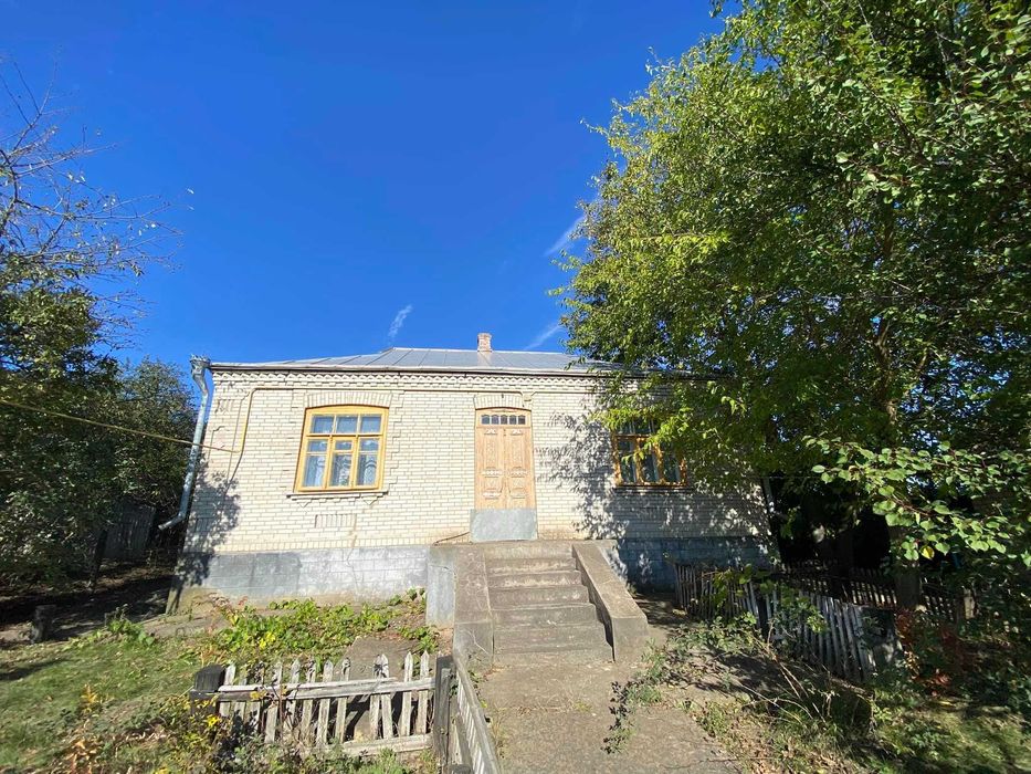 Продається будинок в с. Крищинці