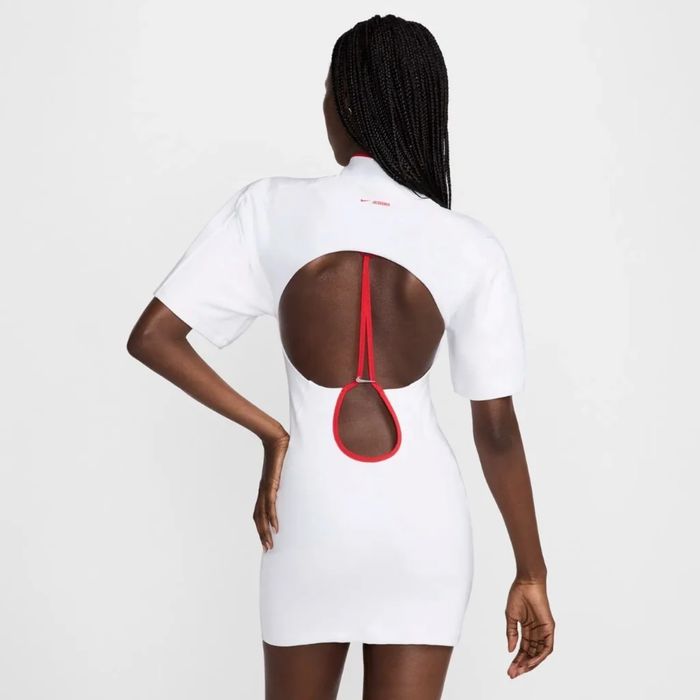 Сукня Nike x Jacquemus