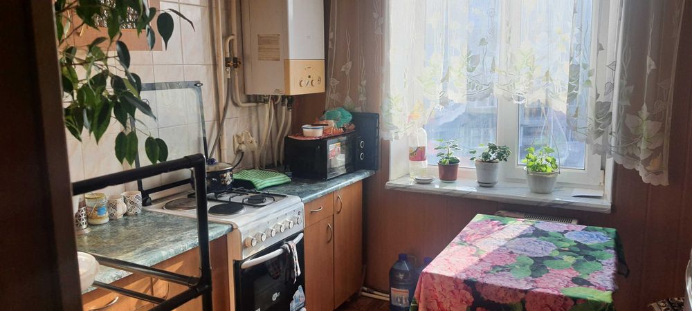 Продаю 2х кім.квартиру на Гвардійській