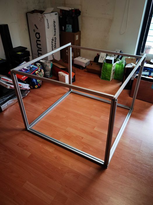 Enclosure Estrutura em Alumínio Extrudido