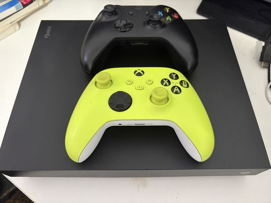 Xbox one X 2 pady