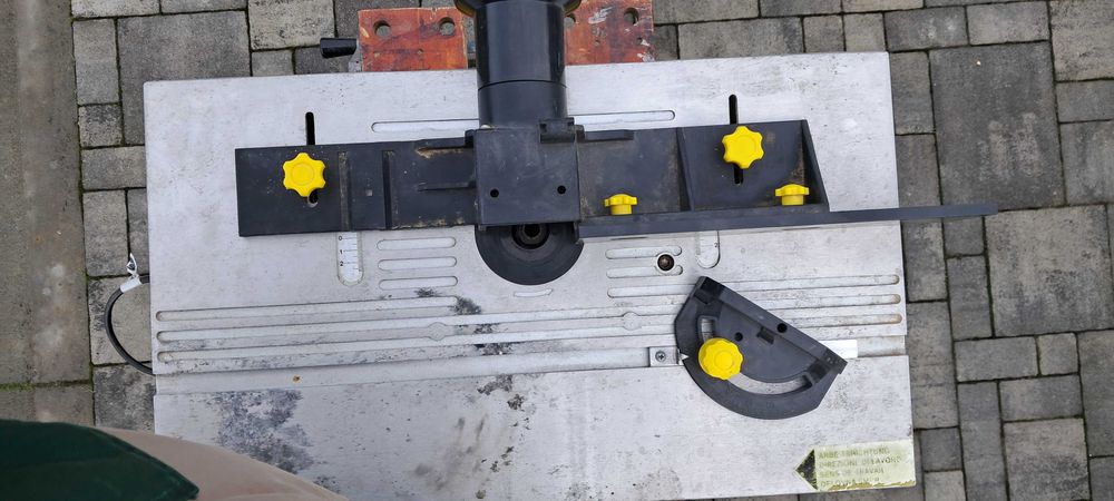 Настільний фрезерний станок WALTER Tisch-Fräsmaschine MR40