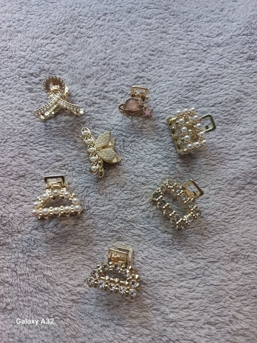 Damskie spinki do włosów