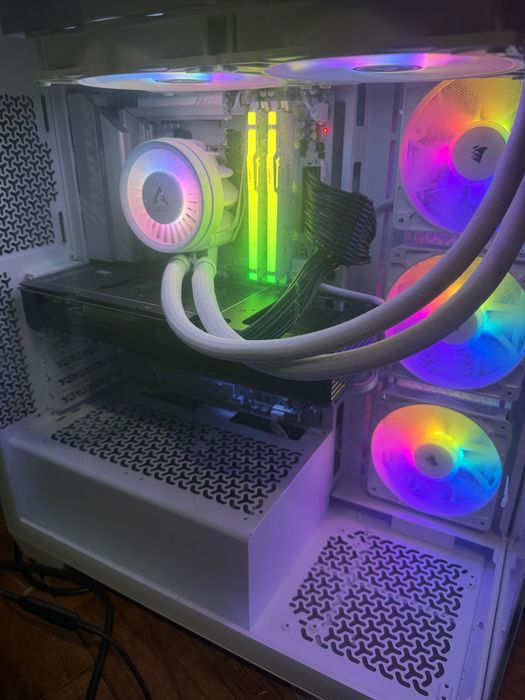 Pc gaming Rtx 5080 Ryzen 7 9800x3d