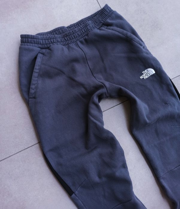 The North Face oryginalne spodnie dresowe rozmiar S, M