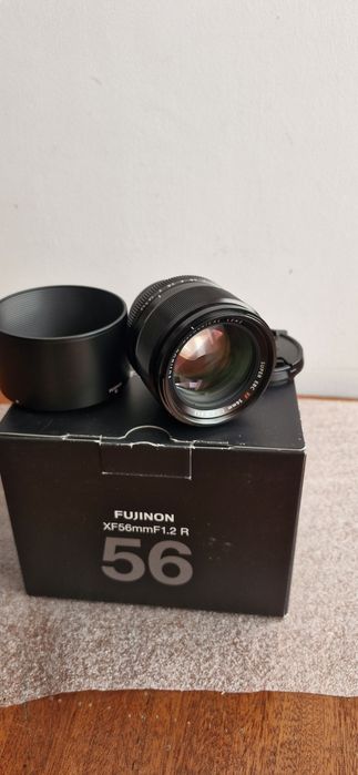 Fujifilm, Fujinon XF 56mm f1.2  R Japan