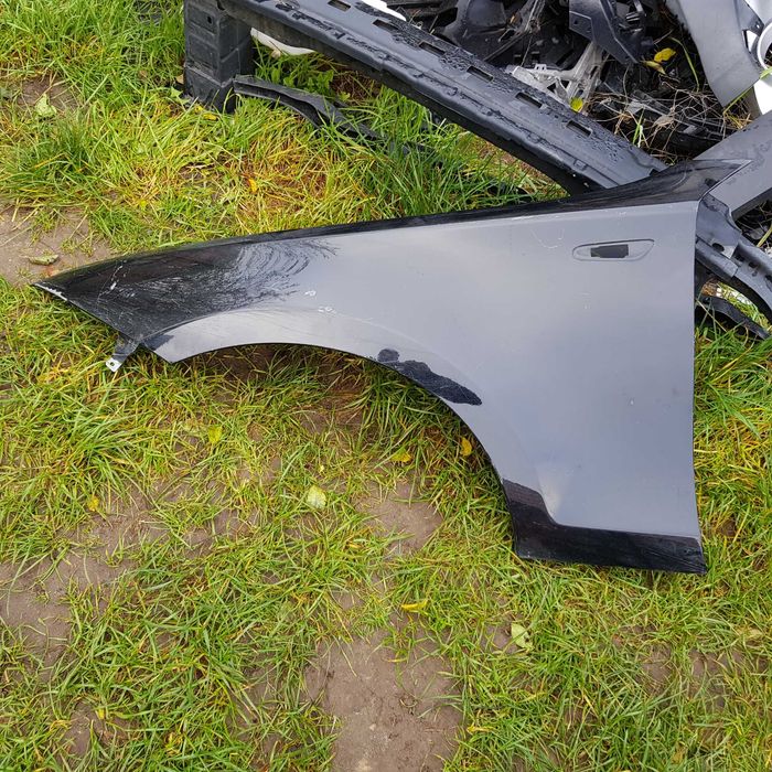 błotnik przód BMW seria 1 E81 , E87