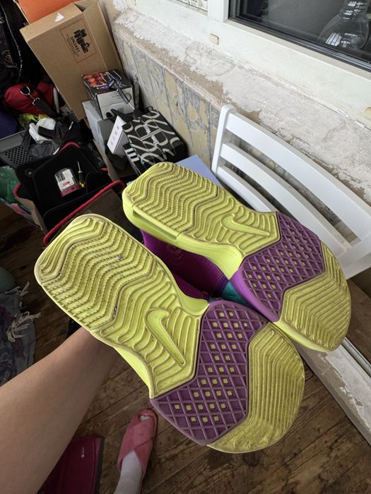 Нові кросівки Nike Lebron Witness VIII оригінал