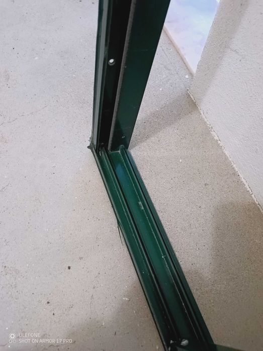 Janela alumínio .64740829212034121