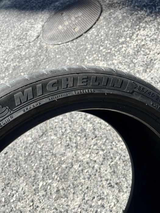 235/40/18 Michelin 2 pneus