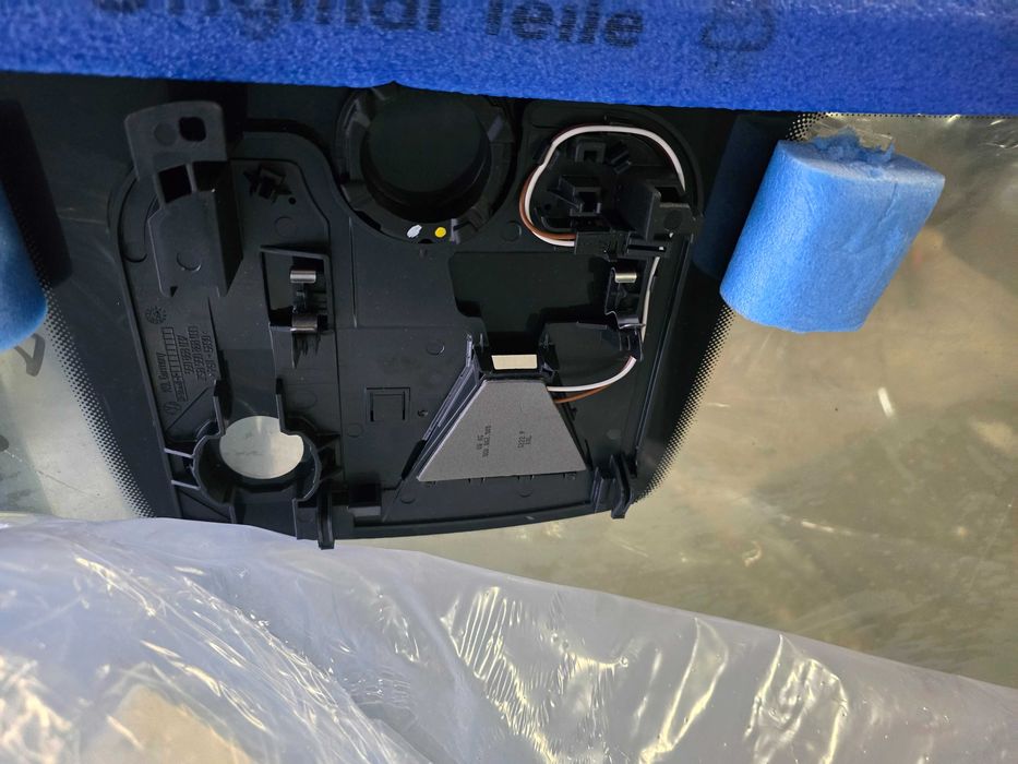 szyba przódł VW Golf 7 , Golf 7 lift nowa oryginał