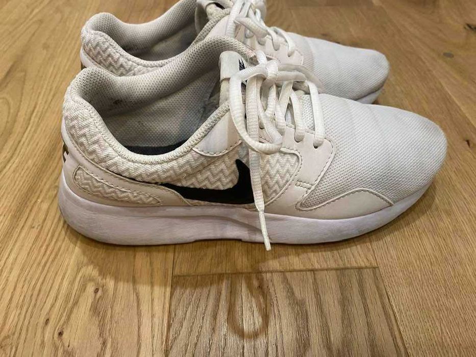 Buty NIKE r 39 białe