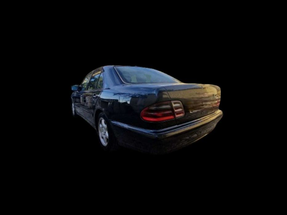 Mercedes Benz E220 CDI