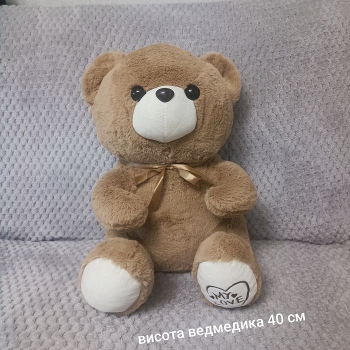 Іграшка ведмедик