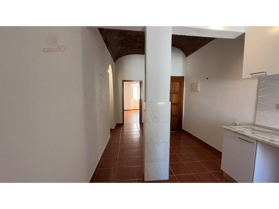 Arrenda-se apartamento T2 no Centro Histórico de Évora