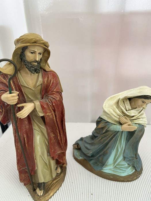 Arte Sacra - Estatuetas de S. José e Virgem Maria.