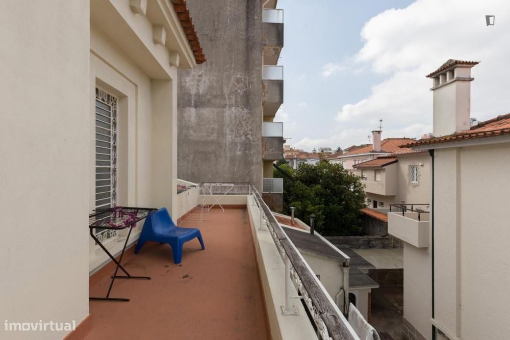 Quarto - localizado em Paranhos Porto