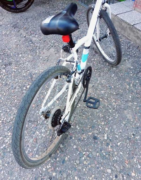 Rower dziewczęcy Btwin 24"