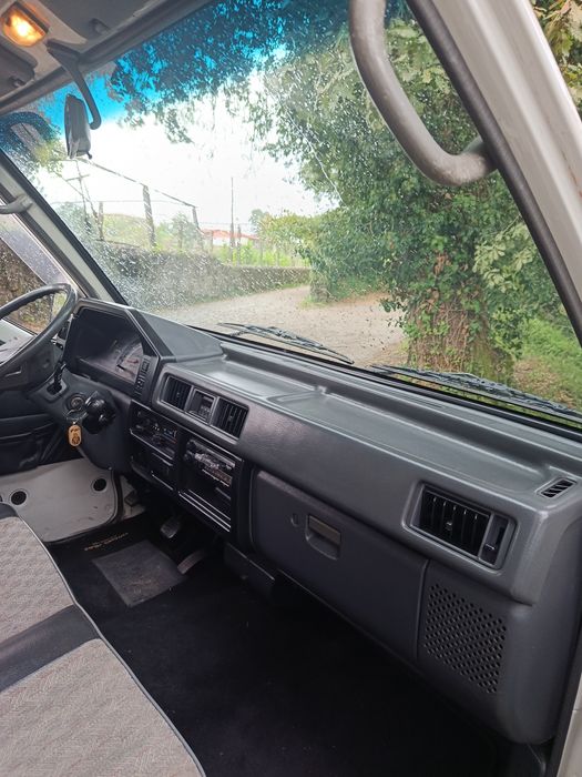 Mitsubishi l 300
