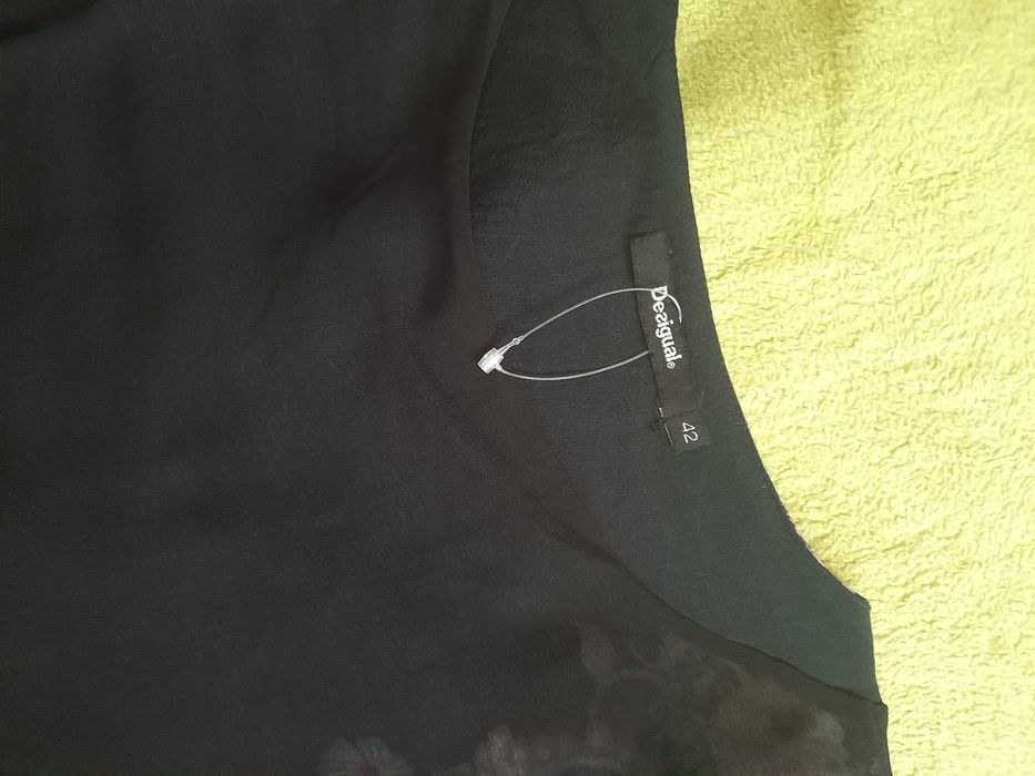 Sukienka  Desigual  z wiskozy