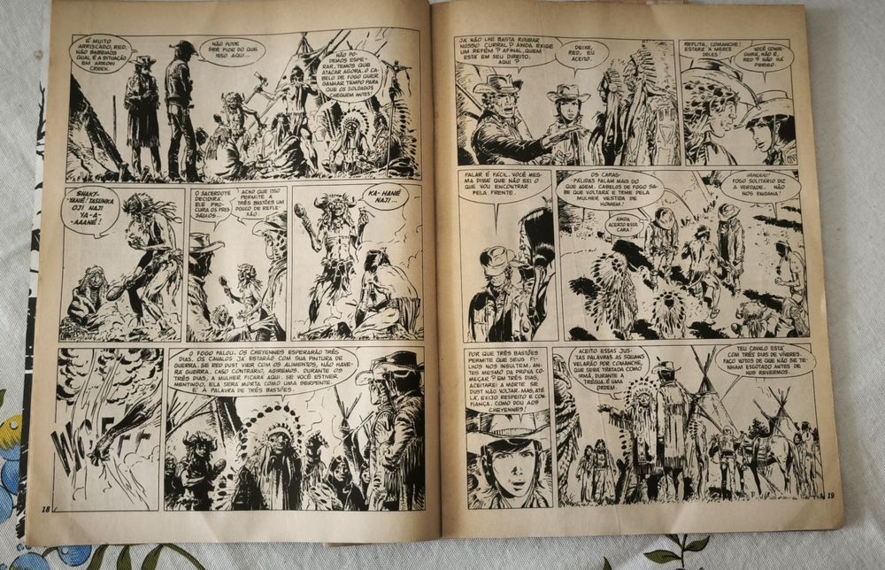 Lote 2 Revistas Comanche (Nrs. 1 e 2) - Editora Vecchi / Hermann e Greg