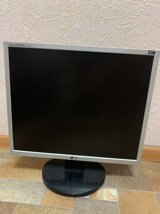 Монітор LG Flatron L1953TR