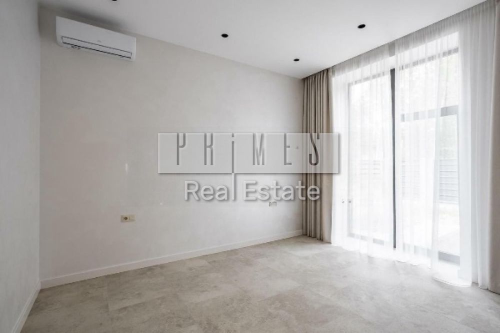 Продаж будинку Лісники, новий ремонт. Газ. Стіни-цегла.