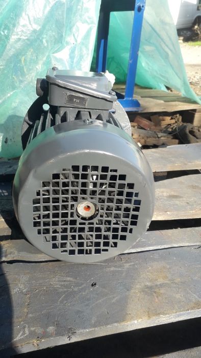 Електродвигун 4АМ80А4 1.1 квт 1400 об.флянцевий