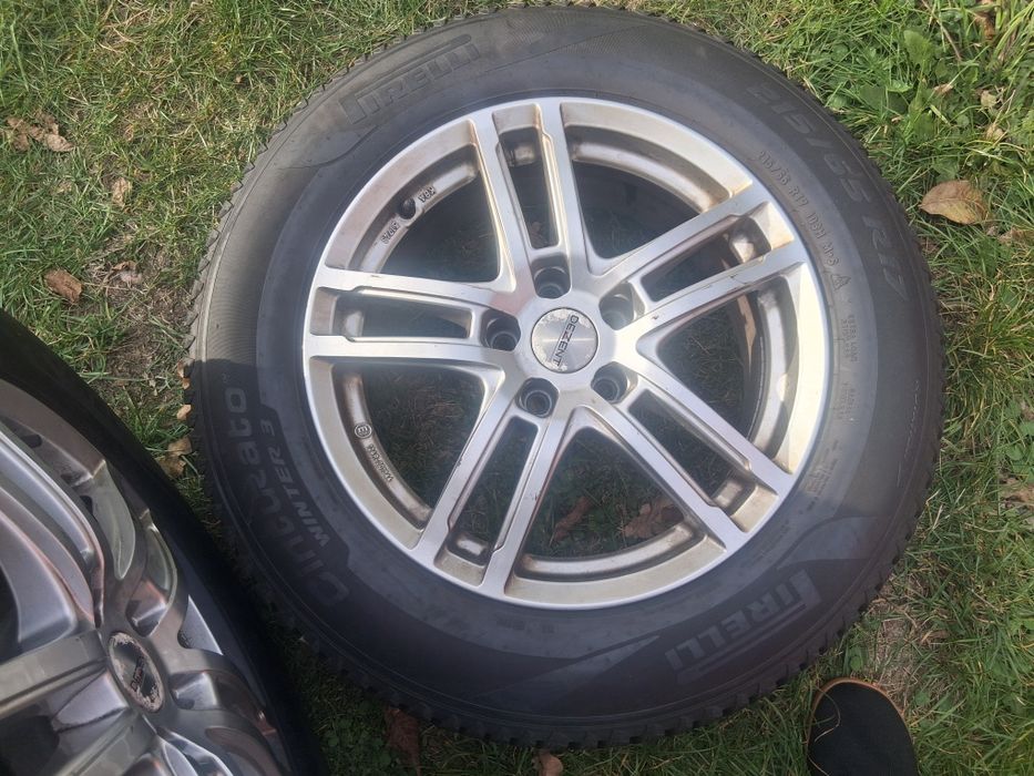 Opony  Zimowe  "17"  215×65  "Pirelli"