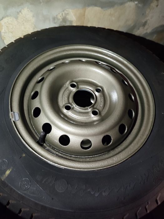 Колеса на Ланос, R13/4*100/5J/ET49+ практично нова Бєлшина 175/70;зима