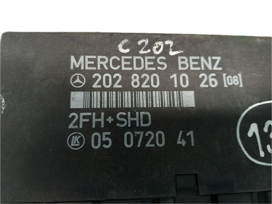 Módulo genérico MERCEDES-BENZ Classe C (W202)