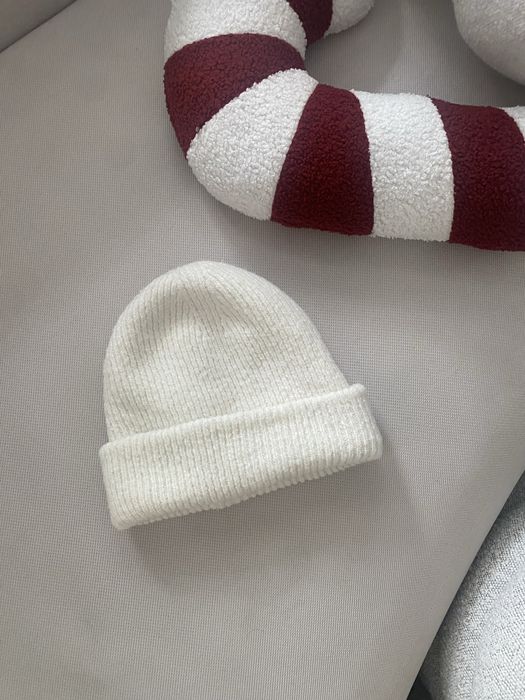 Zara kremowa czapka beanie akryl i wełna M narciarska zimowa