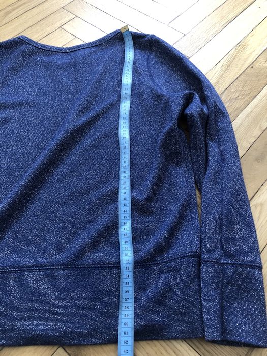 Tui granatowa bluza z brokatem 10 M