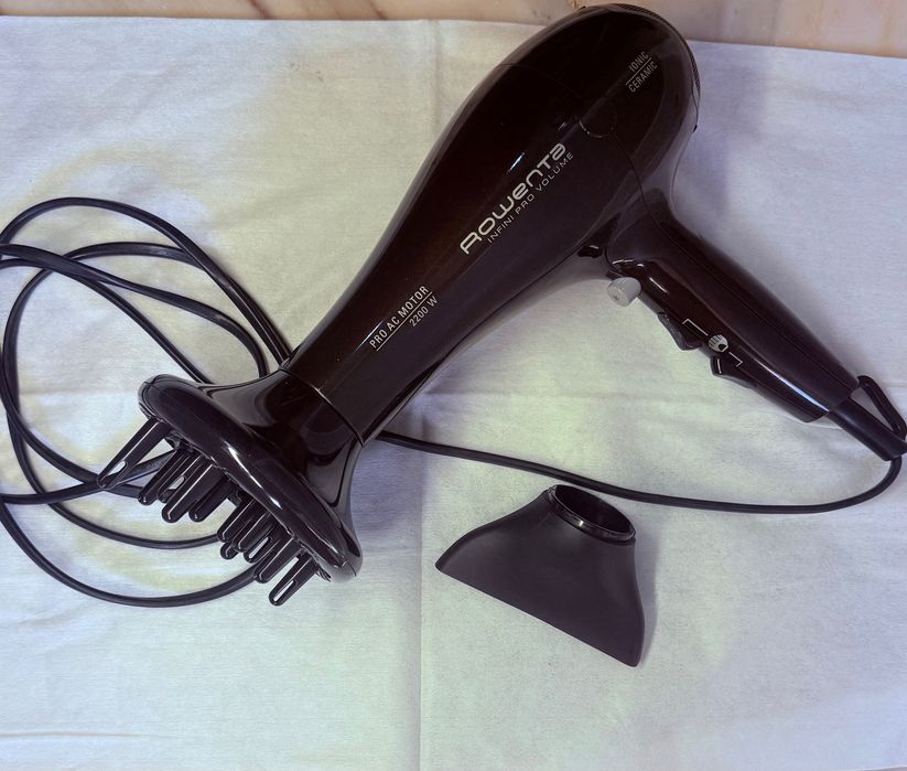 Secador de Cabelo Rowenta Infini Pro Volume 2200W (com Difusor e Concentrador)