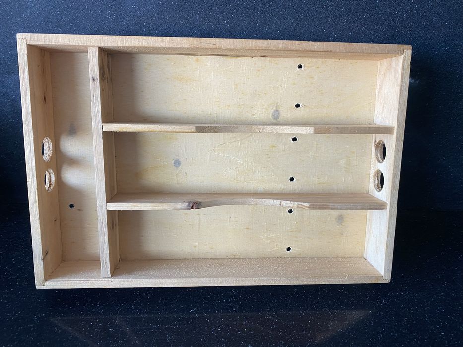 Caixa de madeira para ralheres