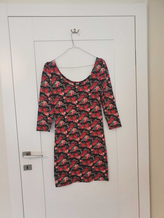 Seksowna obcisła sukienka mini