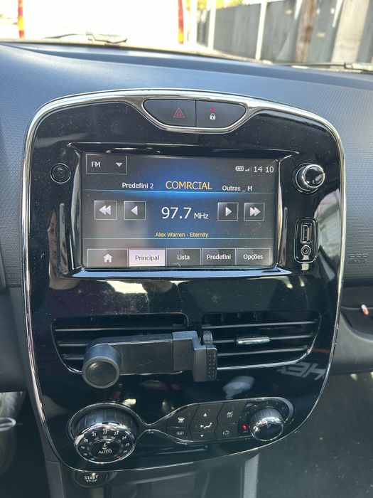 Radio Clio IV original LG sem moldura