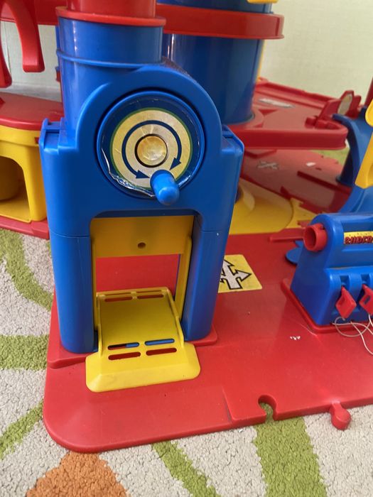 Паркінг wader polesie 7 поверхів