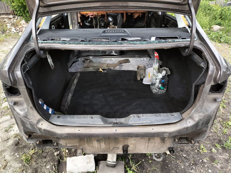 Задня частина кузова LADA Vesta 2180