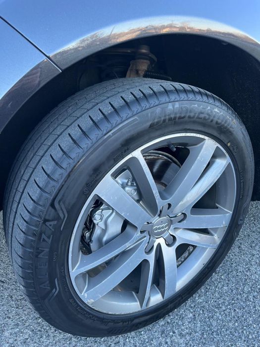 Продам AUDI Q7 2011