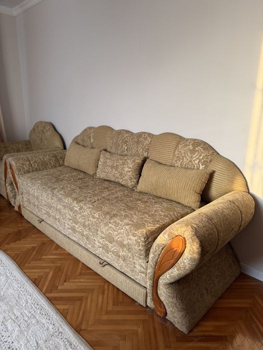 Продам диван і 2 крісла