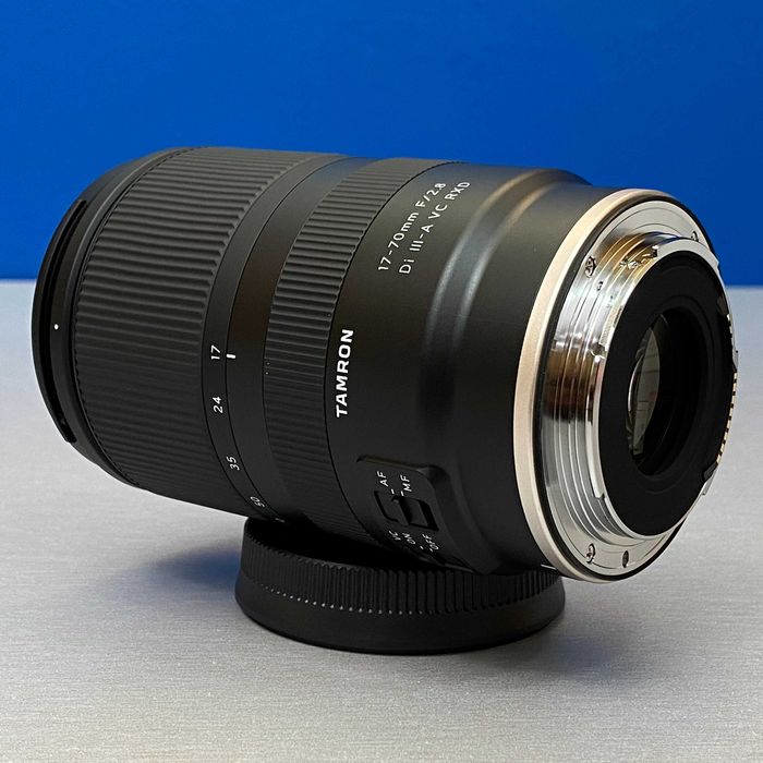 Tamron 17-70mm f/2.8 Di III-A VC RXD | Canon RF-S | NOVA | 5 ANOS DE GARANTIA