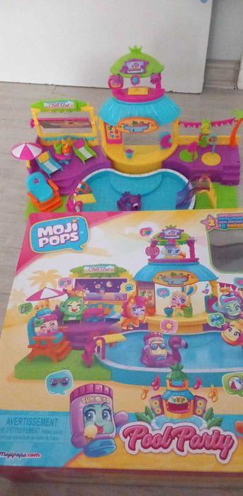 MojiPops pool party, przyjęcie na basenie