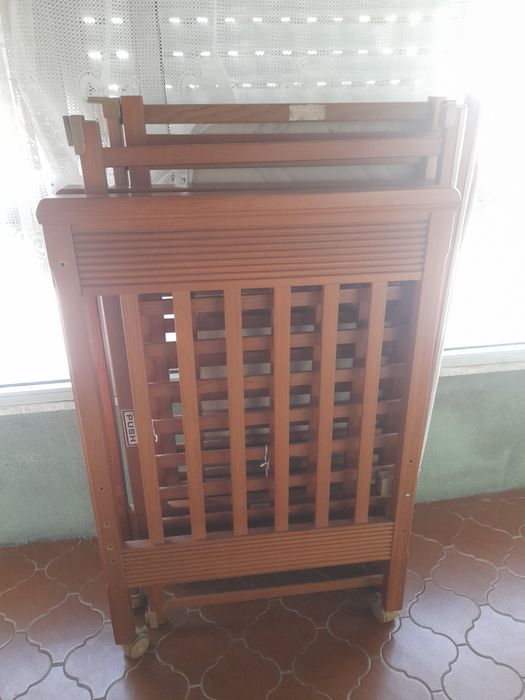 Cama bebé / criança  Trama, com colchão
