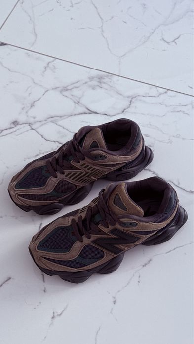 жіночі кросівки new balance