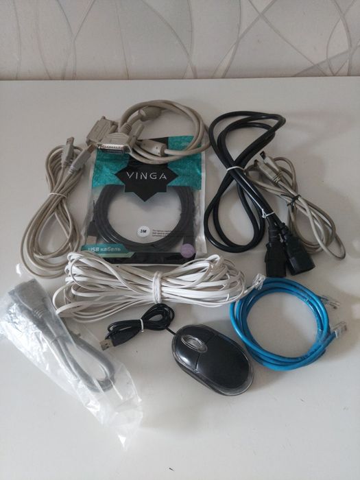 Кабели для персональных компьютеров. Мышка проводная.