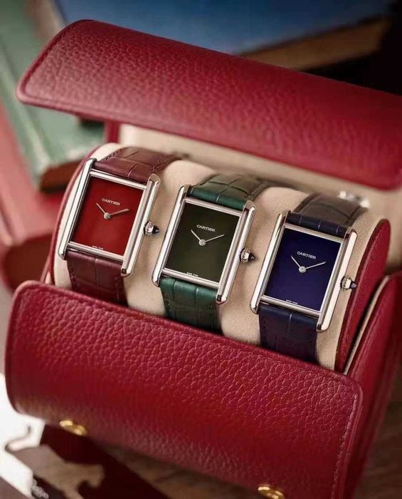 Годинник автоматичний CARTIER TANK MUST L UCR/223
