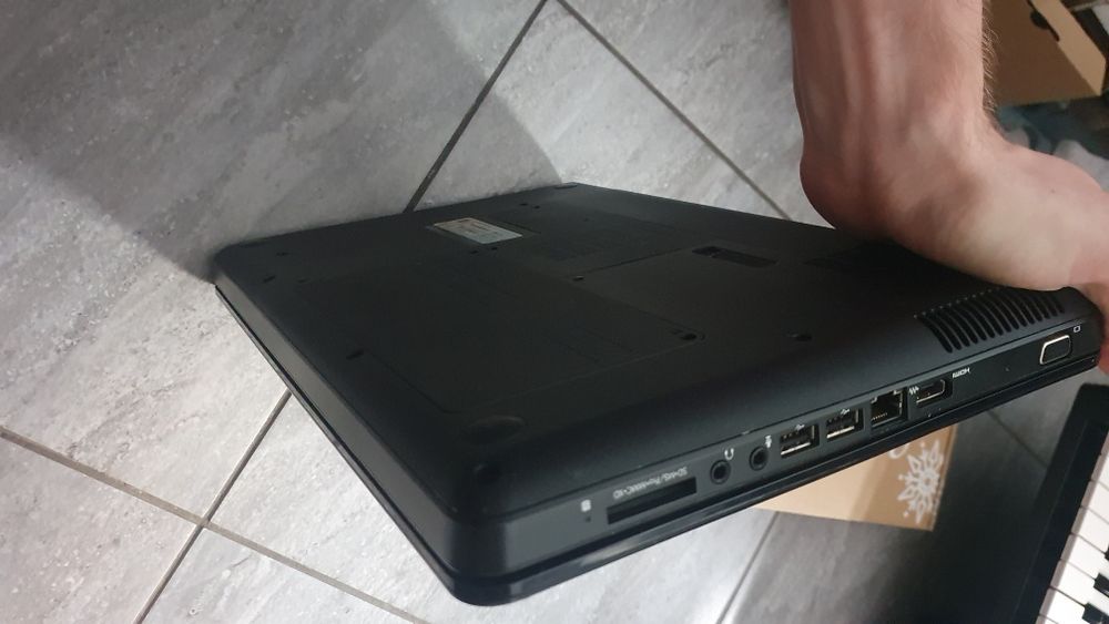 Laptop HP G62 - b30SW 15.6" Intel Core i3 M350 4x2.27GHz 4/320GB Win10