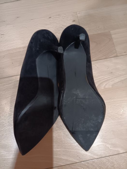 Sapatos pretos Breshka