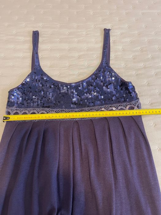 Conjunto de duas peças: Calças harém em seda e blusa de malha com lantejoulas